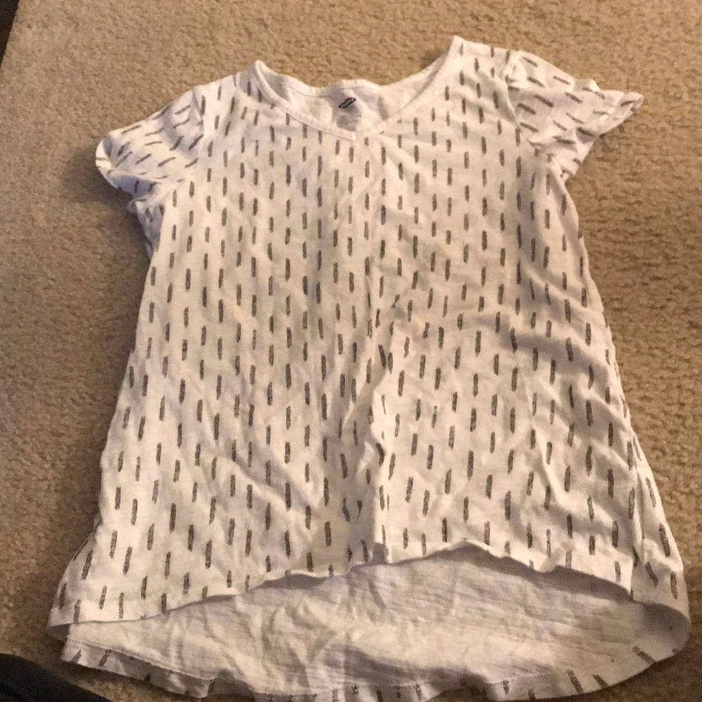 SUPER CUTE OLD NAVY TEE